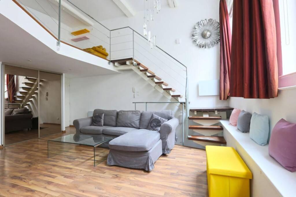 Ideal Pros Et Tourisme - Le Loft De Guise Avec Parking Prive Nancy Exterior photo